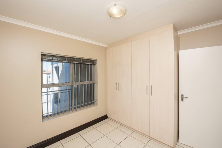 2 Bedroom Property for Sale in Brackenfell South Western Cape